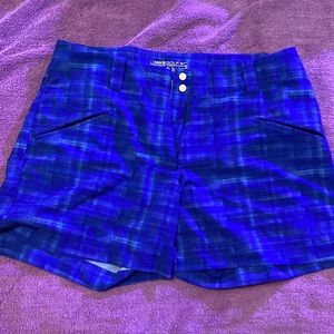 Women’s Nike golf shorts size 6 blue plaid